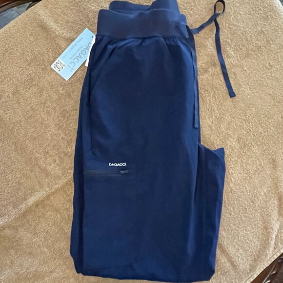 Dagacci brand scrubs - Picture 1 of 10